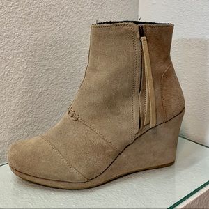TOMS | Desert Suede Wedge Bootie